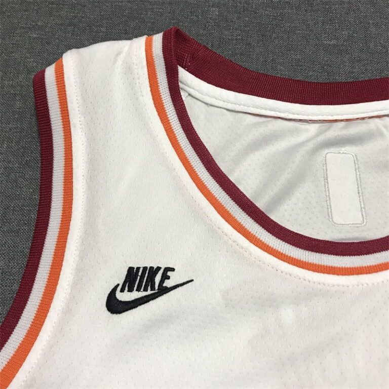 2022-23 Miami Heat Dwyane Wade #3 White Vintage Jersey - Image 2