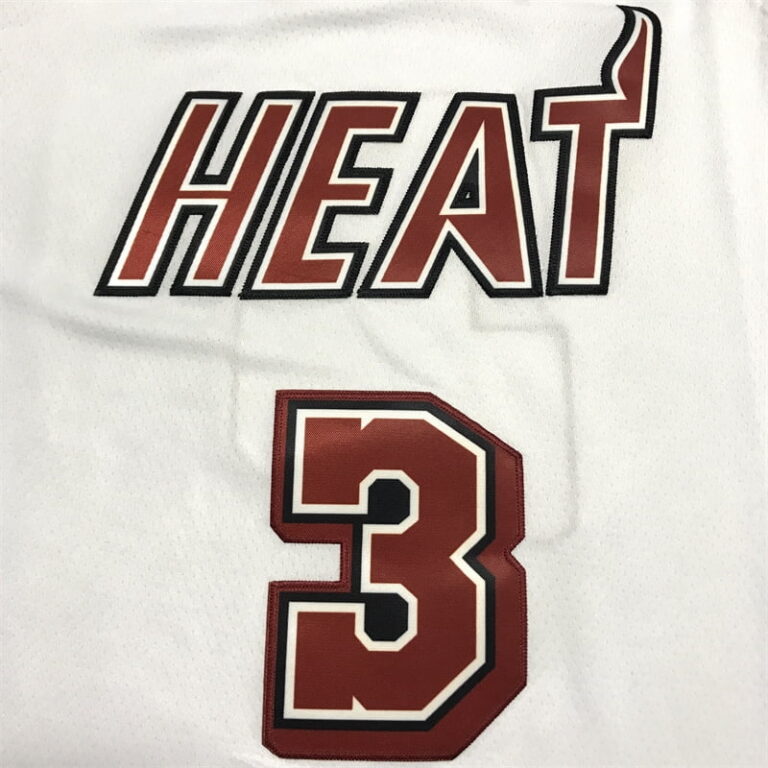 2022-23 Miami Heat Dwyane Wade #3 White Vintage Jersey - Image 3