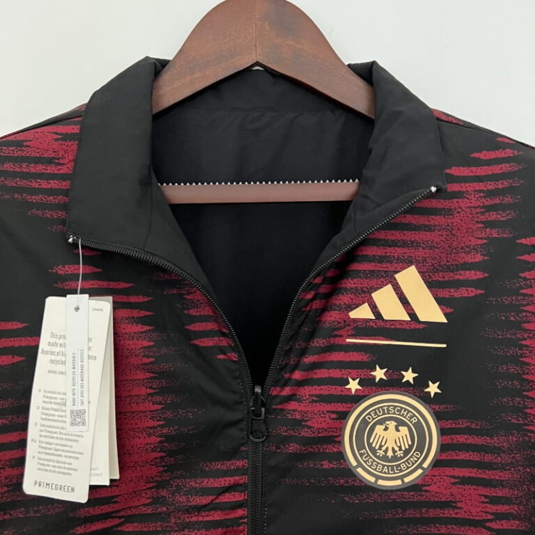 2022 Germany Trench Coat Reversible Black and Red - Image 8
