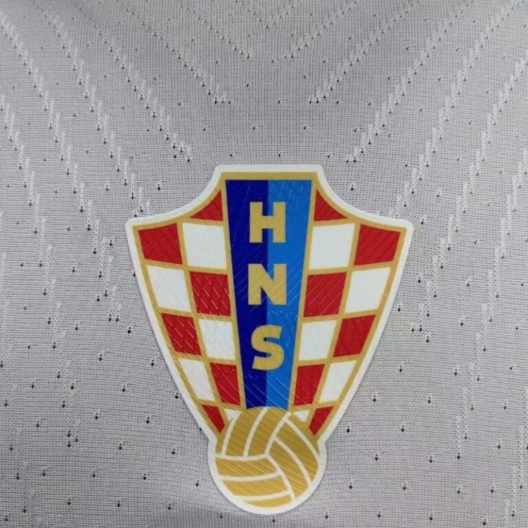 2022 Player Version Croatia Soccer Jersey Home - Image 4