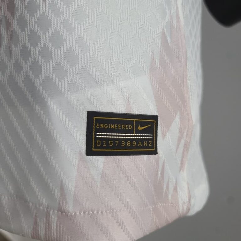 2022 player Version White Portugal Special Edition - Image 2