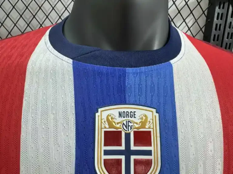 2024 Player Norway Soccer Jersey Home - Image 3