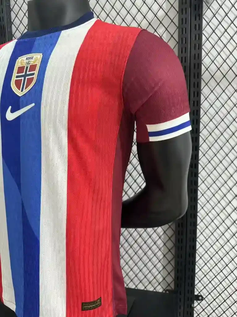 2024 Player Norway Soccer Jersey Home - Image 7