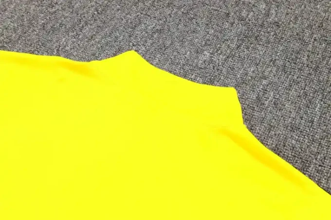 23-24 Dortmund Half Zipper Long Sleeved Yellow Training Suit（Shoulder White Black) - Image 6