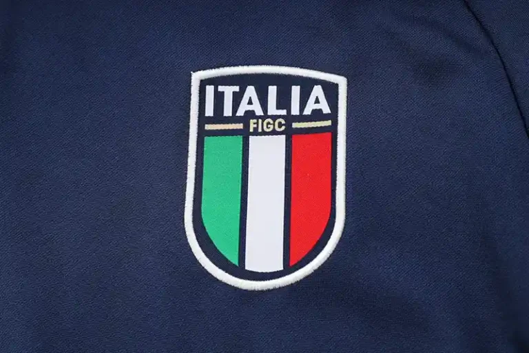 23-24 Italy Half Zipper Long Sleeved Royal Blue Training Suit - Image 3