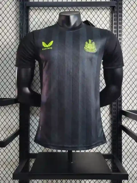 23-24 Player Newcastle United Training Suit