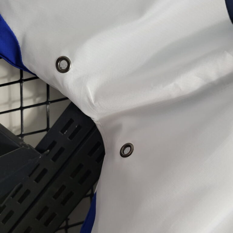 23-24 Windbreaker England - Image 4
