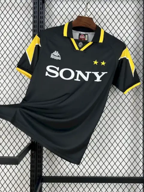Retro 1996-97 Juventus Soccer Jersey Second Away