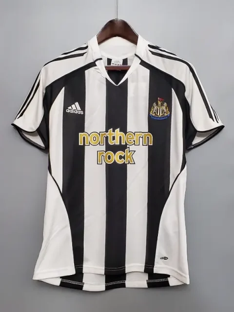 Retro 2005-06 Newcastle United Soccer Jersey Home