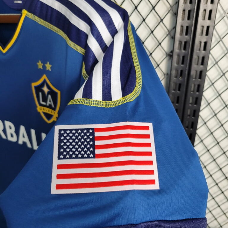 Retro 2011-12 LA Galaxy Soccer Jersey - Image 6
