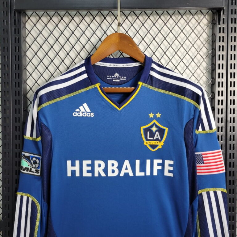 Retro 2011-12 Long Sleeve LA Galaxy Soccer Jersey - Image 8