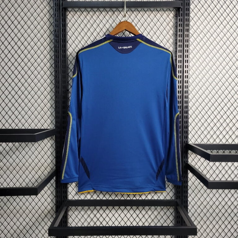 Retro 2011-12 Long Sleeve LA Galaxy Soccer Jersey - Image 10
