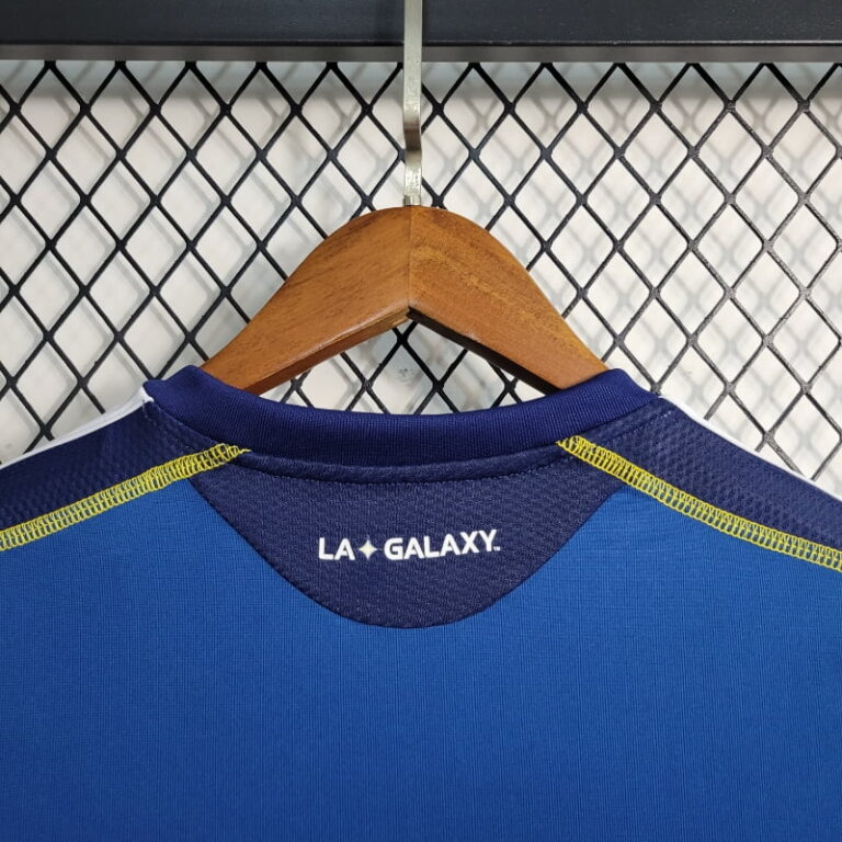 Retro 2011-12 Long Sleeve LA Galaxy Soccer Jersey - Image 9