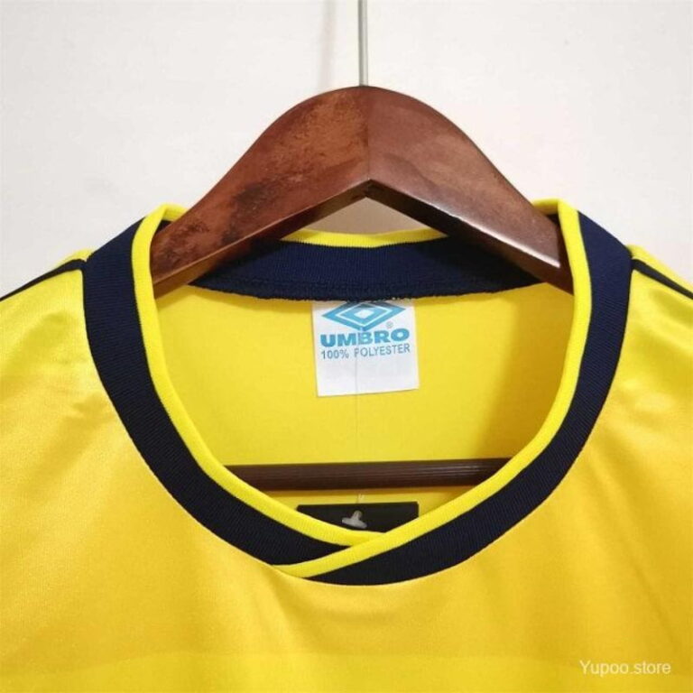 Retro 1986 Scotland Soccer Jersey Away - Image 2