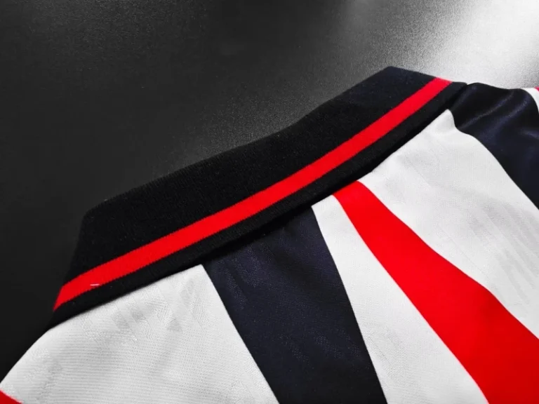 Retro 1992 England Soccer Jersey Home - Image 7