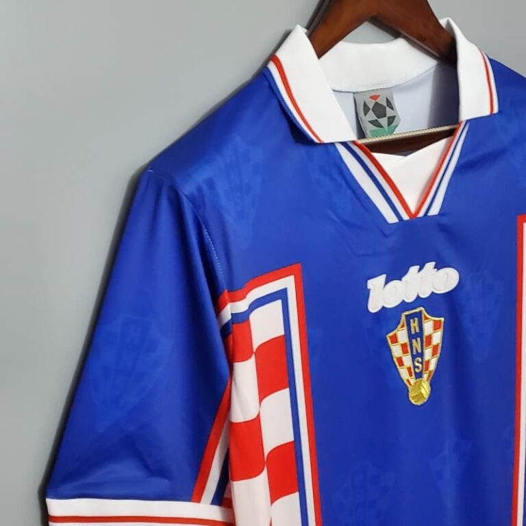 Retro 1998 Croatia Soccer Jersey Home - Image 3