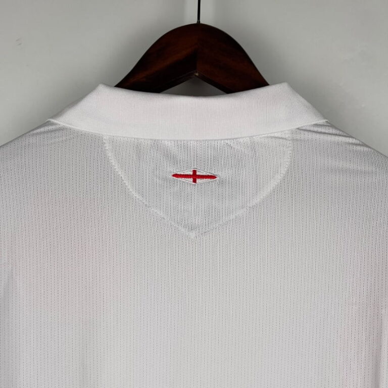 Retro 2006 Long Sleeve England Soccer Jersey Home - Image 9