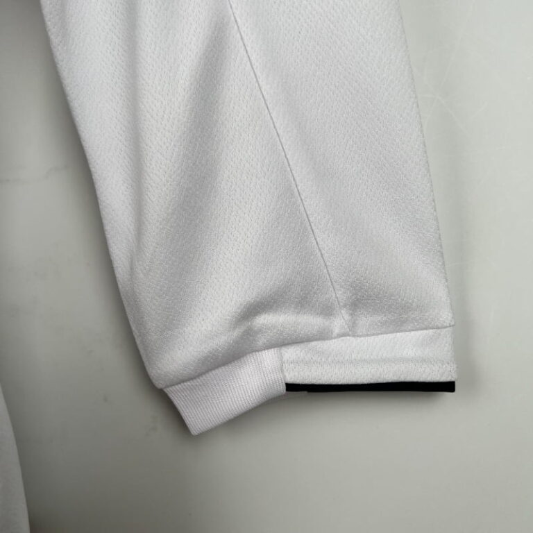 Retro 2006 Long Sleeve England Soccer Jersey Home - Image 7